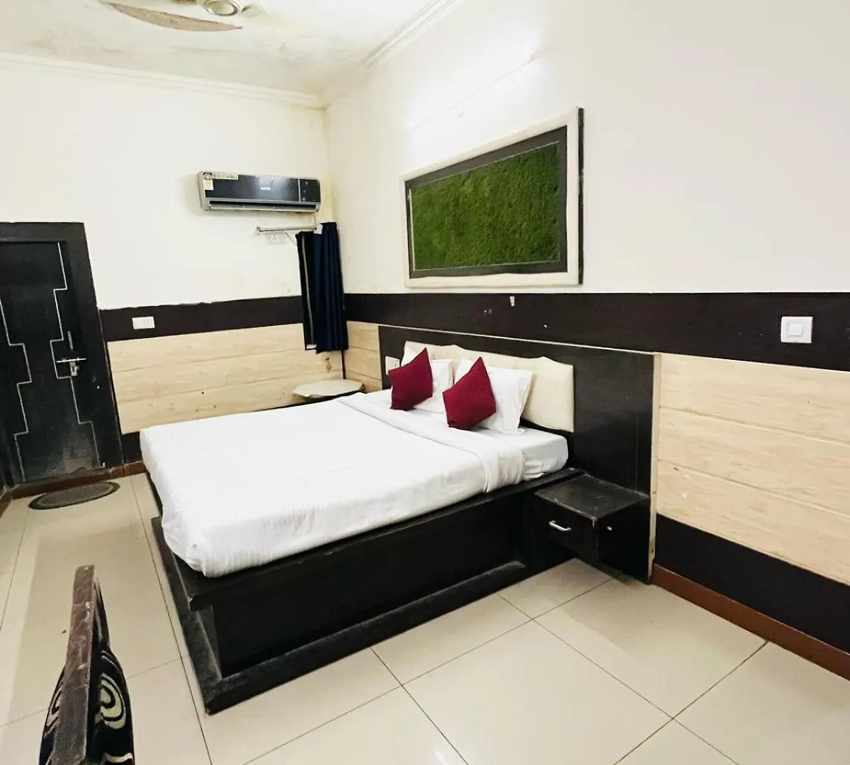 Kks Taj View Hotel Agra  5*, Agra (Uttar Pradesh) India
